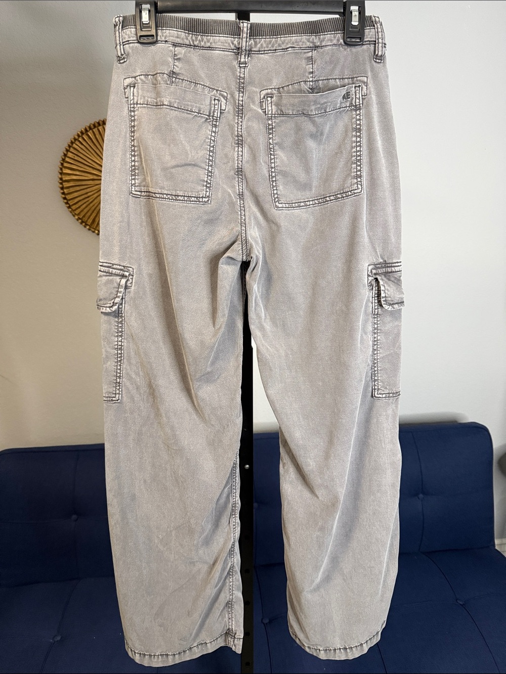 American Eagle Baggy Cargo Pants Gray Stretch Utility Size 28 Regular - Picture 10 of 12